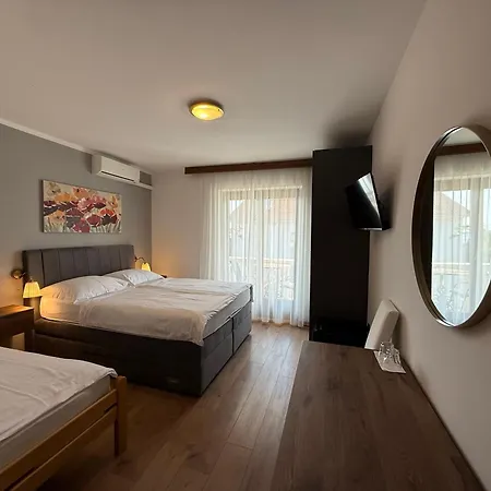 Pansion Katarina Krk Bed & Breakfast 3*