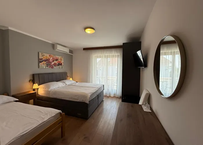 Pansion Katarina Krk Bed & Breakfast 3*