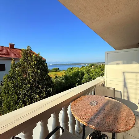 Bed & Breakfast Pansion Katarina Krk 3*