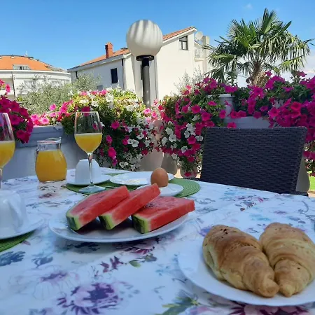 Pansion Katarina Krk Bed and Breakfast