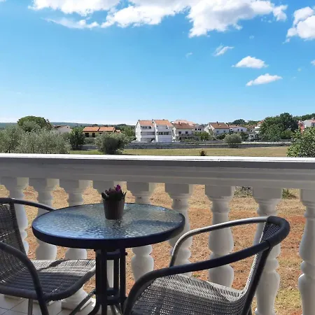 Pansion Katarina Krk Bed and Breakfast