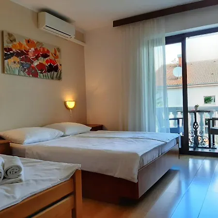 Bed and Breakfast Pansion Katarina Krk