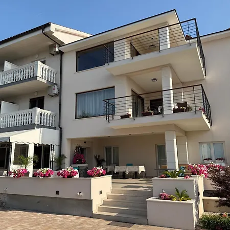 Bed and Breakfast Pansion Katarina Krk Malinska